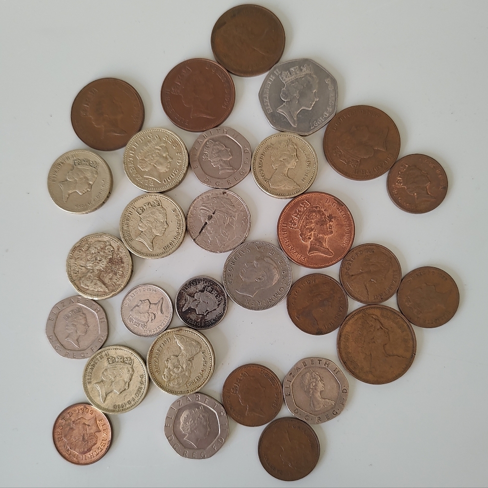 Lot of 29 Circulated Foreign Coins